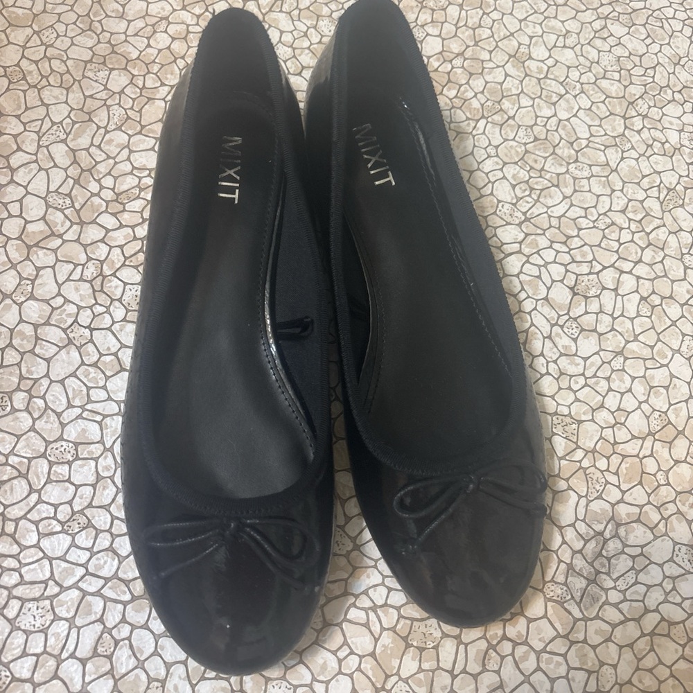Black Women's Ballet Flats